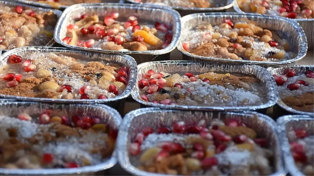 Aşure günü kılınacak namazlar! Aşure günü namazı kaç rekat? Aşure Günü hangi namaz kılınır? Aşure Günü yapılması gereken ibadetler nelerdir?