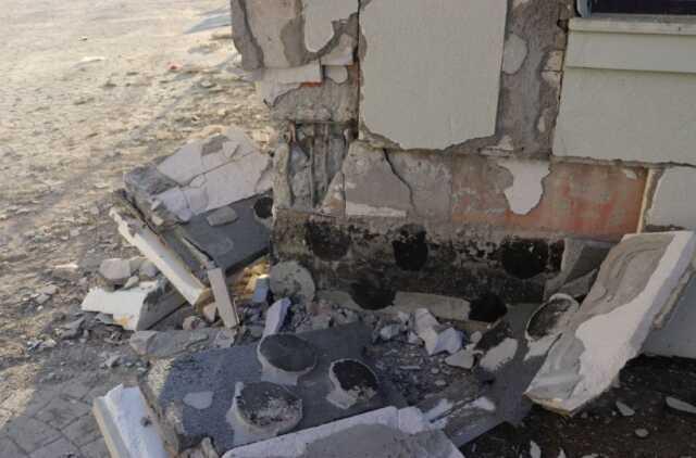 Depremde ağır hasarlı konutları az hasarlıya çevirmek için her şeyi yaptılar! Başkanın açıklaması halkı çileden çıkardı Depremde ağır hasarlı konutları az hasarlıya çevirmek için her şeyi yaptılar! Başkanın açıklaması halkı çileden çıkardı