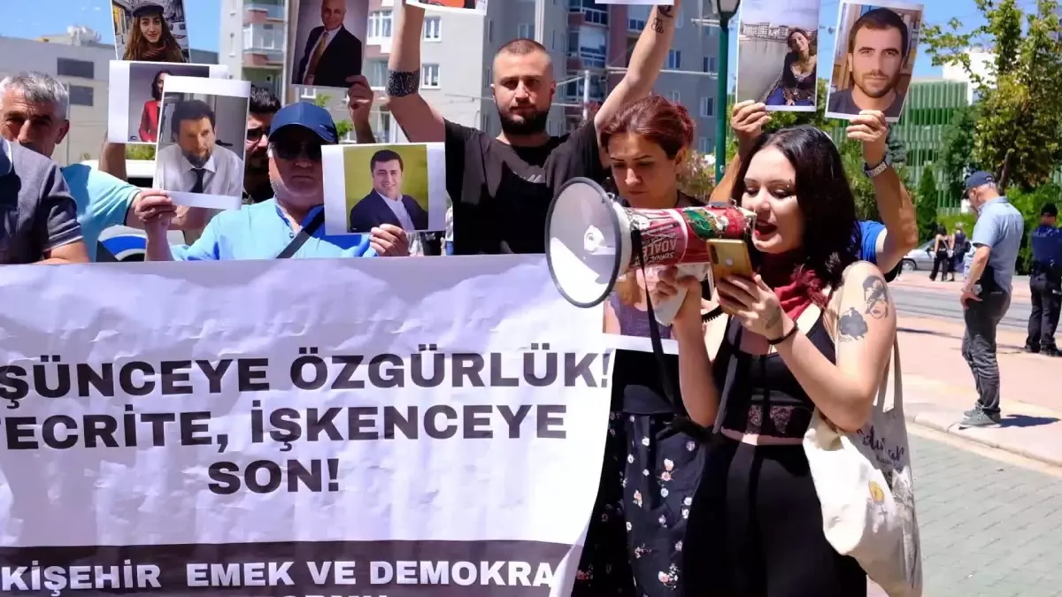 Eskişehir Emek ve Demokrasi Platformu Tecridin Kaldırılmasını İstedi