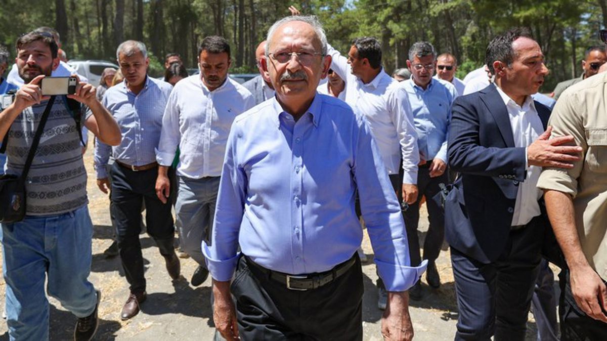 Akbelen ziyaretinden fotoğraflar paylaşan Kılıçdaroğlu'nun gönderisinin altına herkes aynı yorumu yaptı: İstifa et