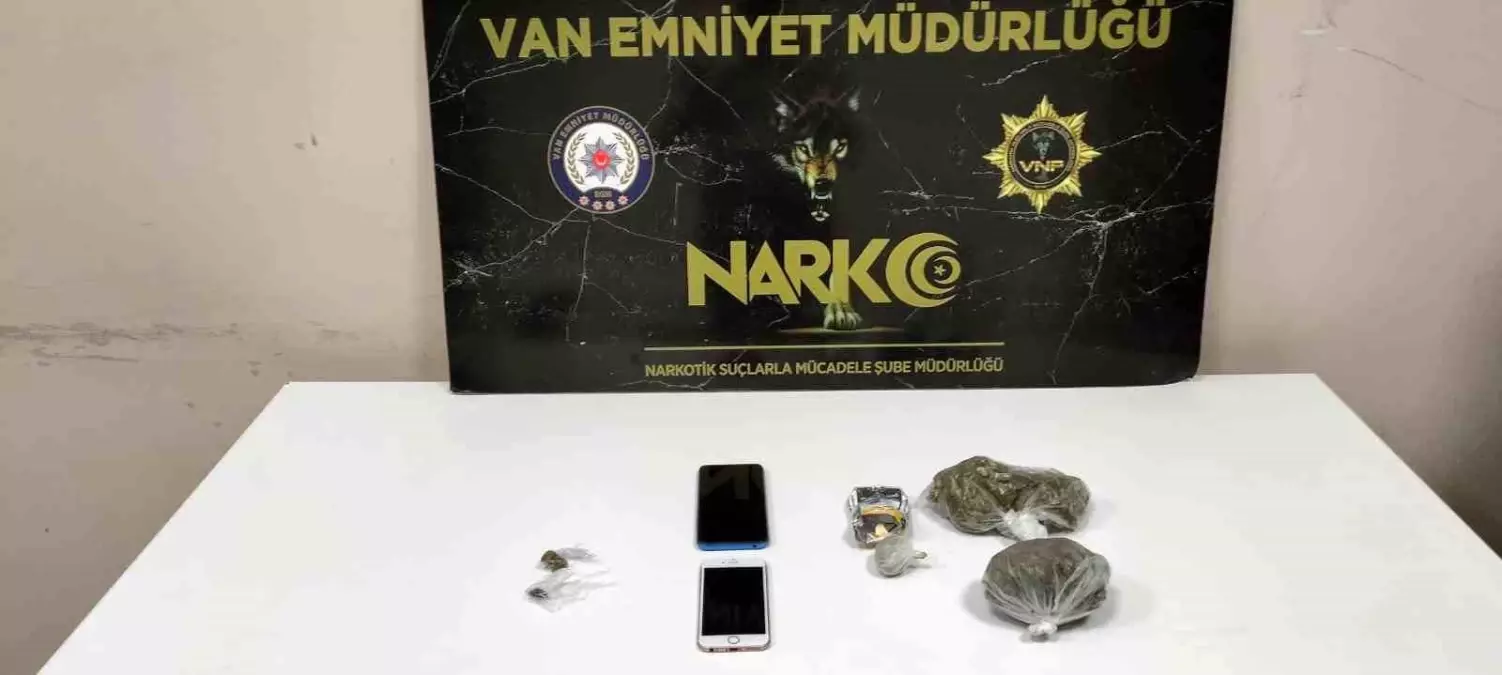 Van'da Torbacılara Operasyon: Uyuşturucu Madde Ele Geçirildi