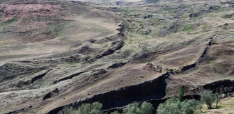 Ağrı'da Nuh Tufanı'nın Arkeolojik İzleri Konferansı Düzenlendi