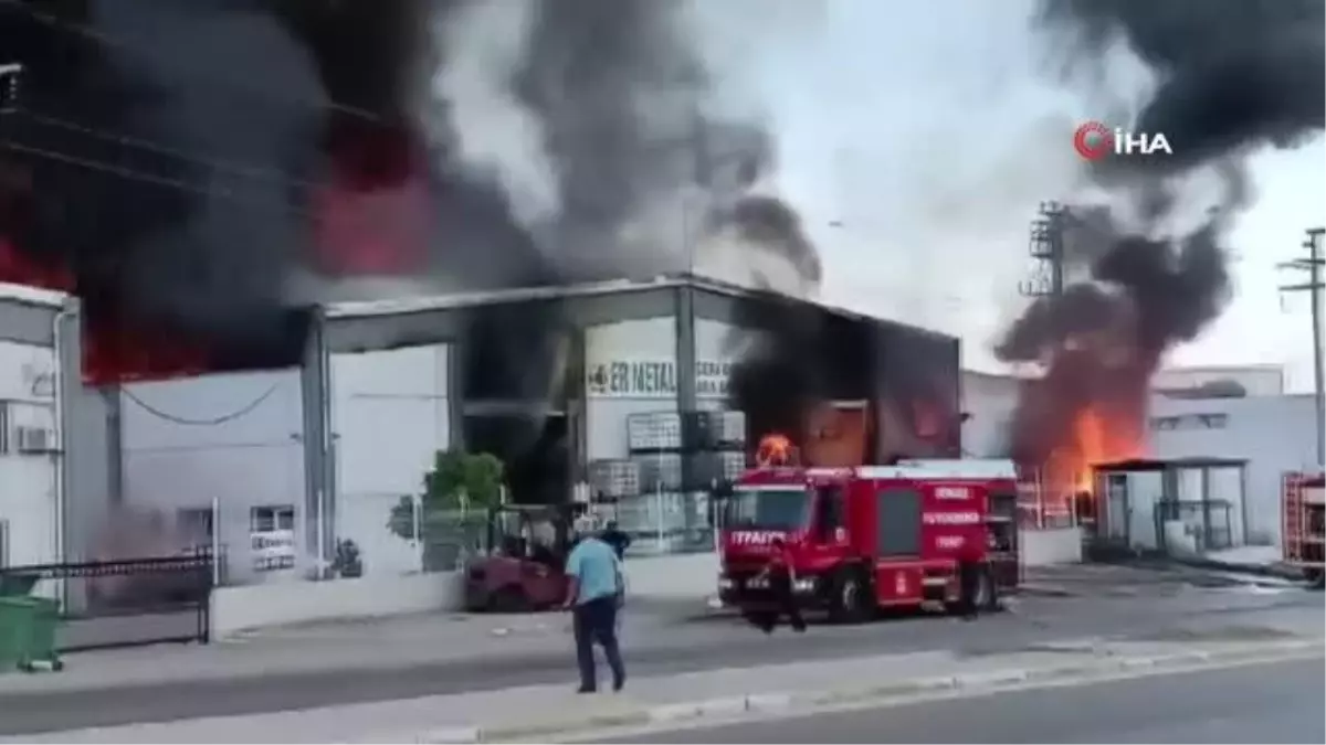 Geri dönüşüm tesisinde yangın