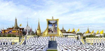 Tayland Kralı Maha Vajiralongkorn'un 71. doğum günü kutlandı