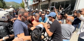 Tunceli'de izinsiz basın açıklaması yapmak isteyen gruba polis müdahale etti; 7 kişi gözaltına alındı