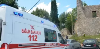 Akçakoca'da 3 Metre Yükseklikten Düşen Kadın Yaralandı