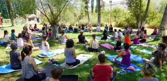 Eskişehir'de Yoga ve Sağlıklı Beslenme Kampı düzenlendi