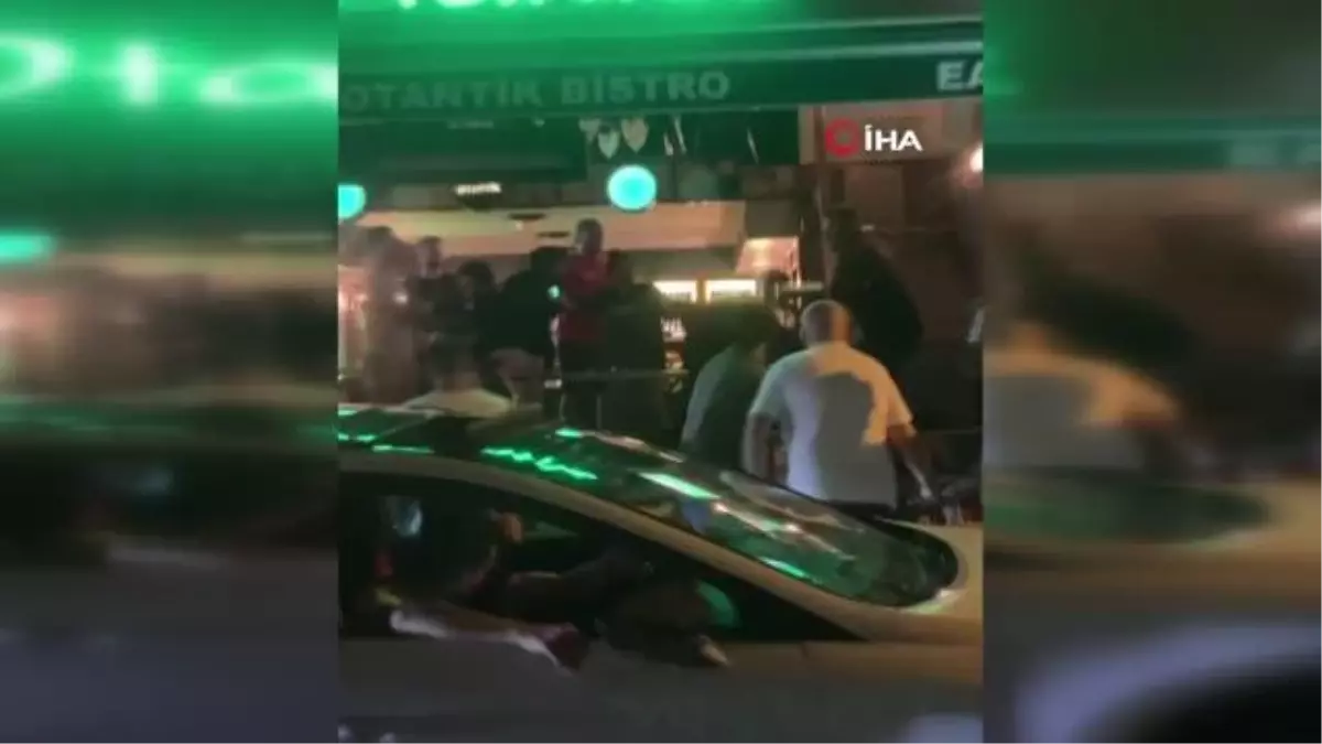 Kadıköy'de eğlence kavgayla bitti