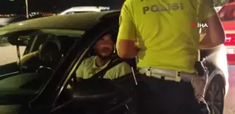 Yasa Dışı Kesici Alet Satmaktan Aranan Şahıs Trafik Uygulama Noktasında Yakalandı