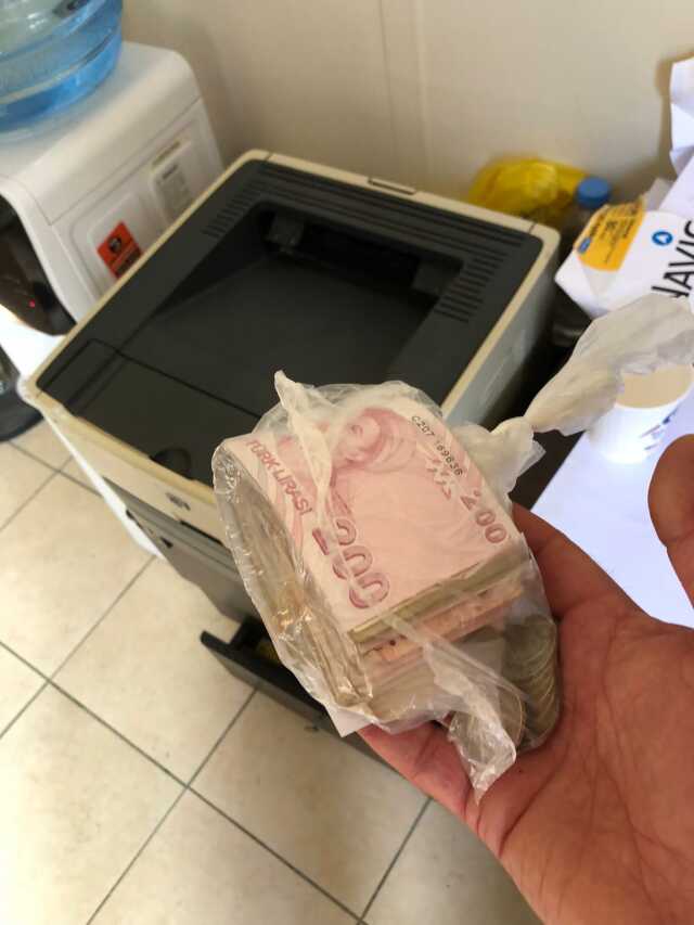 Askere gideceğini söyleyerek para toplayan 3 kişi yakalandı