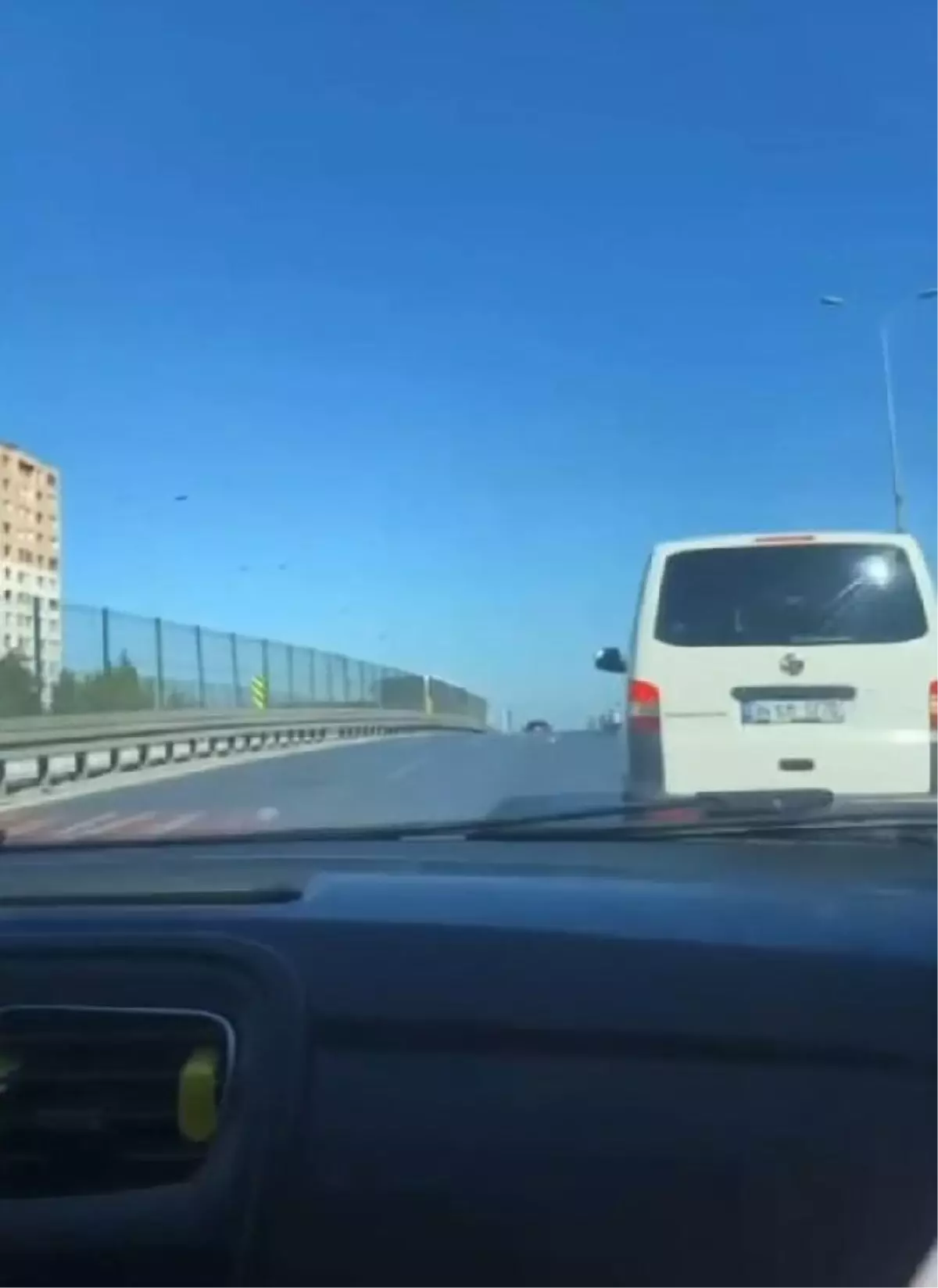 Beylikdüzü D-100 Karayolunda Makas Atan Sürücü Yakalandı