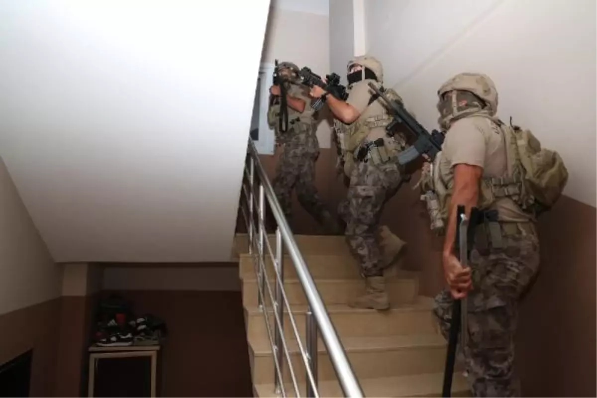 Mersin'de Organize Suç Operasyonu: 9 Şüpheli Gözaltında