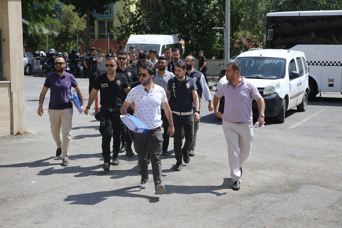 Şanlıurfa'da Sosyal Medya Üzerinden Fuhuş Şantajı Operasyonu: 11 Tutuklama