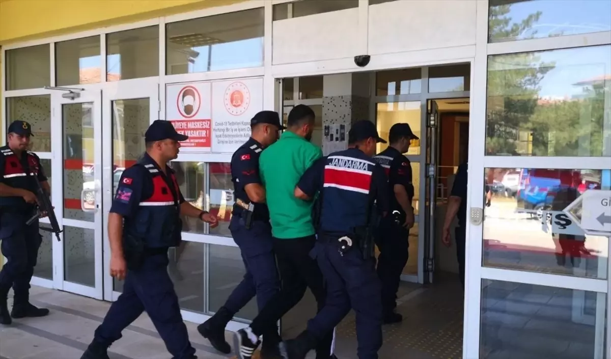 Çorum'da Boşanma Aşamasındaki Eşini Öldüren Polis Memuru Adliyeye Sevk Edildi