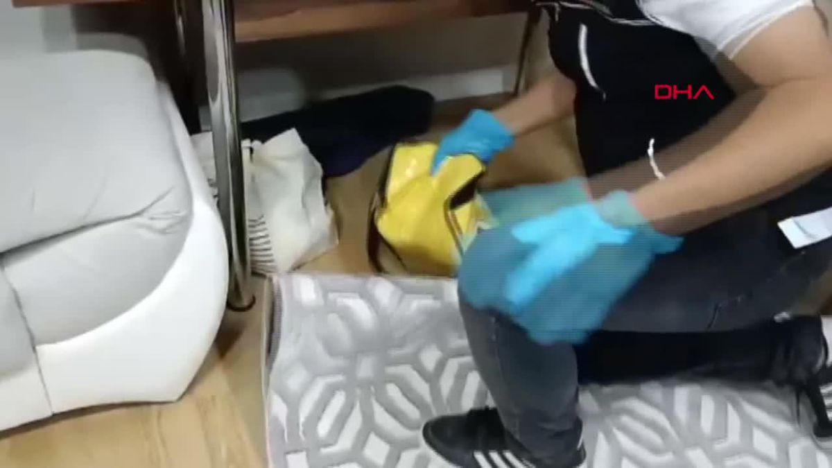 İzmir'de Uyuşturucu Operasyonu: 30 Şüpheli Gözaltına Alındı