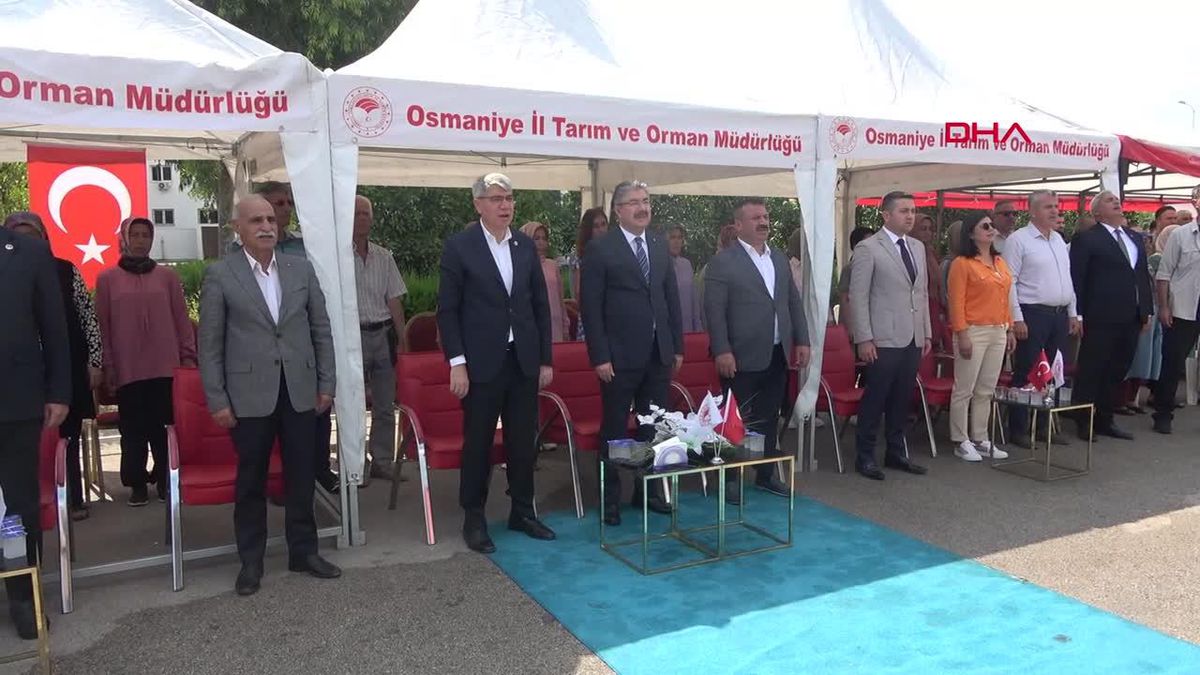 OSMANİYE'DE ÇİFTÇİLERE HİBE DESTEKLİ MAKİNE-EKİPMANLARI DAĞITILDI