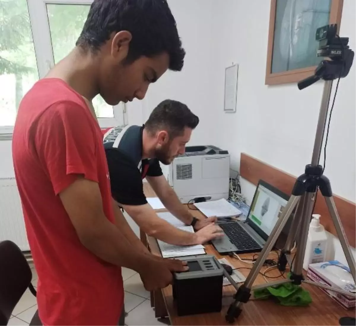 Hendek'te Göçmen Kaçakçılığı Operasyonu: 13 Gözaltı