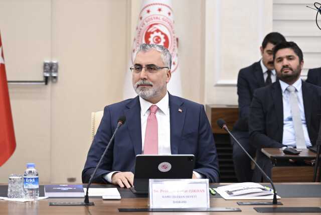Son Dakika: Memurların toplu sözleşme pazarlığı başladı: 2 yıl için yüzde 110 zam istiyorlar Son Dakika: Memurların toplu sözleşme pazarlığı başladı: 2 yıl için yüzde 110 zam istiyorlar