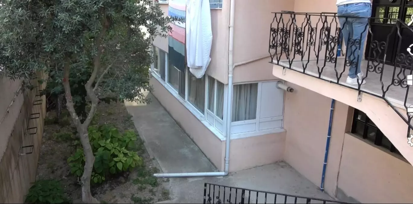 Bilecik'te erkek arkadaşı tarafından satırla parmakları kesilen kadın hastaneye sevk edildi