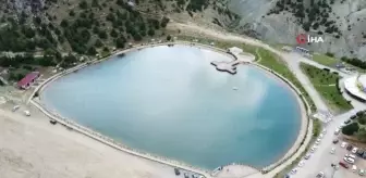 Ergan Dağı, göl manzarasıyla yaz aylarında misafirlerini ağırlıyor