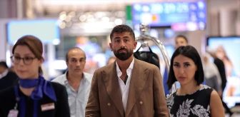 Galatasaray'ın transfer görüşmelerine başladığı Kerem Demirbay, İstanbul'a geldi