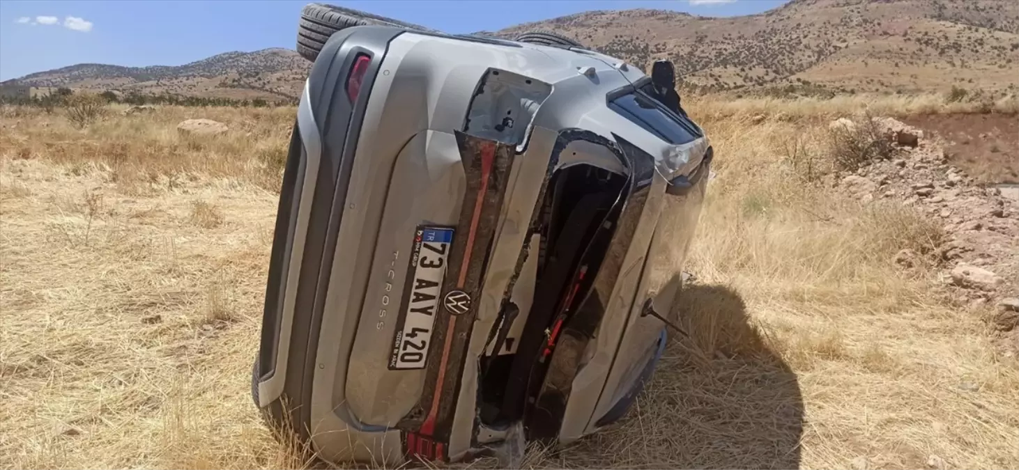 Gercüş'te devrilen otomobilin sürücüsü yaralandı