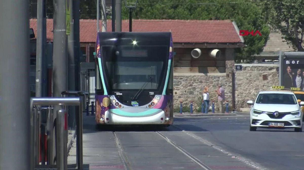 İzmir'de Metro ve Tramvay çalışıyor mu? İzmir'de Metro ve Tramvay çalışmaya başladı mı, aktif mi?