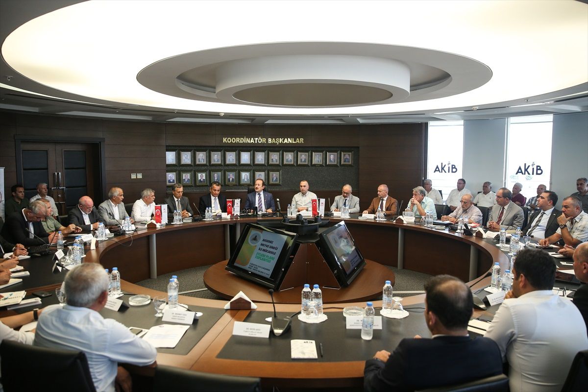 Mersin'de Akdeniz Meyve Sineğiyle Mücadele Eylem Planı Toplantısı Düzenlendi