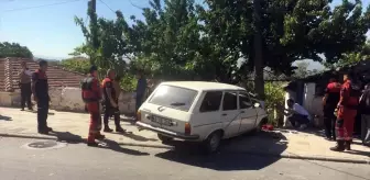 Muğla'da Otomobilin Yayaya ve Elektrik Direğine Çarpması Sonucu 4 Kişi Yaralandı