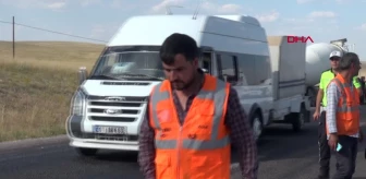 Sivas'ta Beton Mikseri Otomobile Çarptı: 2 Ölü, 1 Yaralı