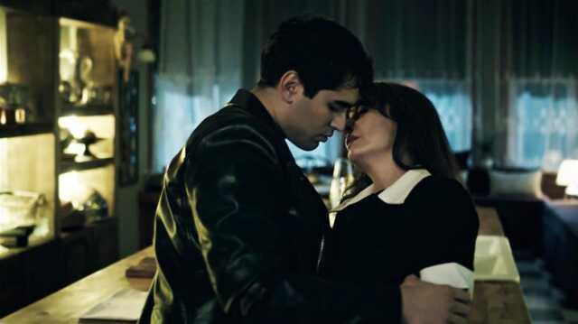 Yalı Çapkını'nda yaprak dökümü başladı! 2 isimle yollar ayrıldı, kadro dağıldı Yalı Çapkını'nda yaprak dökümü başladı! 2 isimle yollar ayrıldı, kadro dağıldı