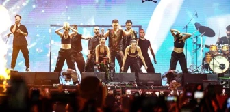 Edis İstanbul Festivali'nde Muhteşem Performans Sergiledi
