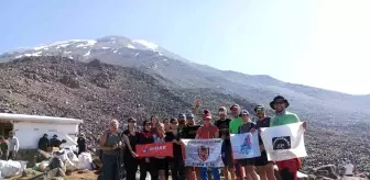 İnegöl Belediye Spor Kulübü Dağcıları Ağrı Dağı'na Tırmandı