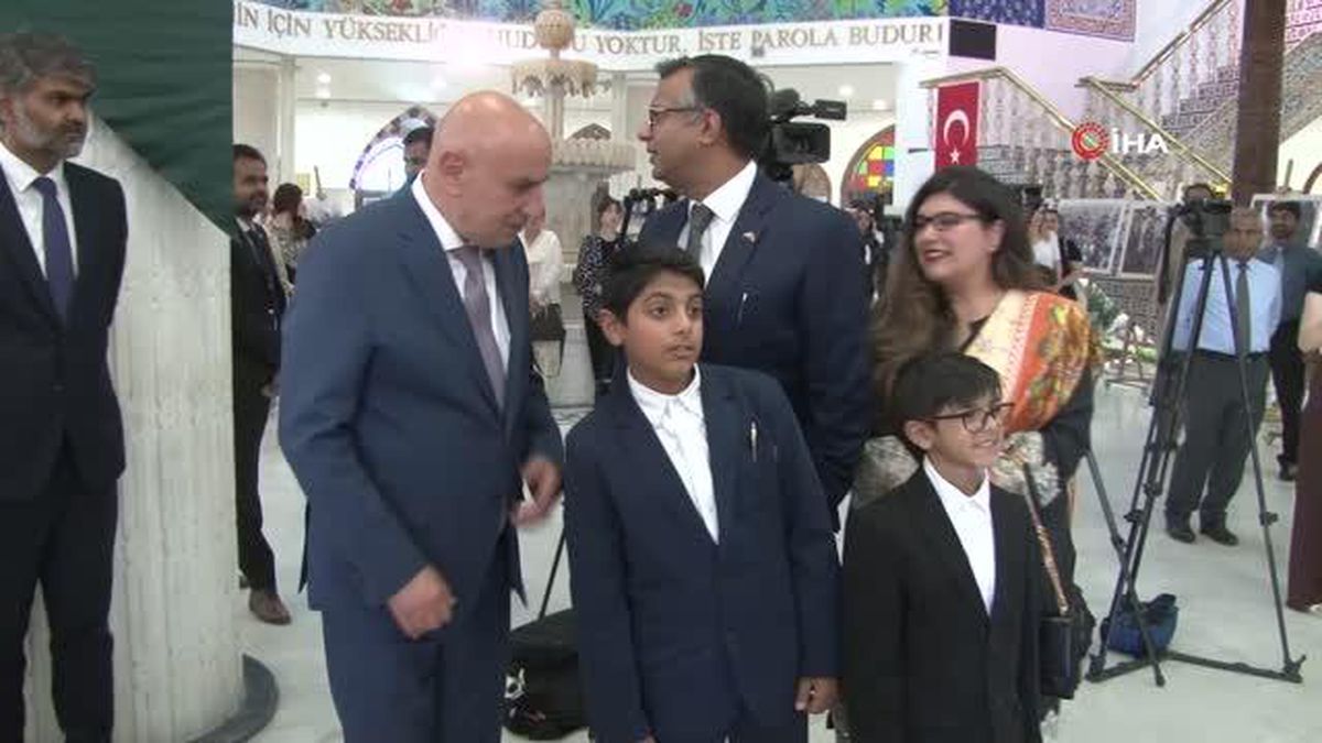 Keçiören'de 'Keşmir Dayanışma Günü' çerçevesinde fotoğraf sergisi açıldı