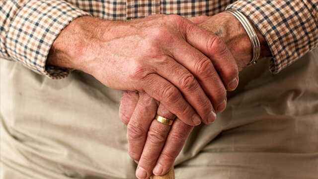Parkinson hastalığı nedir, neden olur? Parkinsonun nedenleri, belirtileri ve tedavi yöntemleri Parkinson hastalığı nedir, neden olur? Parkinsonun nedenleri, belirtileri ve tedavi yöntemleri