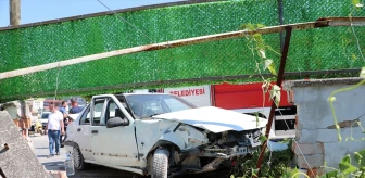 Samsun'da otomobil ile hafif ticari araç çarpıştı: 1'i bebek 3 kişi yaralandı