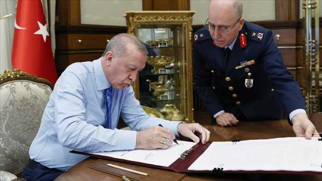 Yeni Genelkurmay Başkanı Metin Gürak rütbesi nedir?