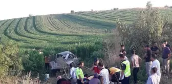 Bursa'da mevsimlik işçileri taşıyan kamyonetin tarlaya girmesi sonucu 3 kişi öldü, 11 kişi yaralandı