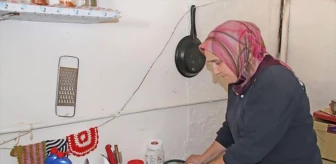 Beypazarı Belediyesi Şefkat Eli Projesi ile Vatandaşların Ev Temizliği Yapılıyor