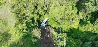 Meksika'da Yolcu Otobüsü Uçuruma Yuvarlandı: 18 Kişi Hayatını Kaybetti