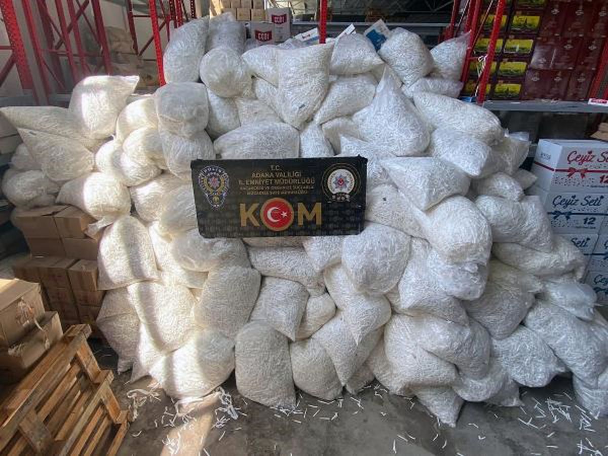 Adana'da 25 Milyon Makaron Ele Geçirildi