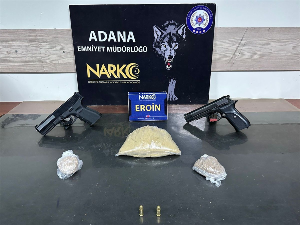 Adana'da uyuşturucu satıcılarına operasyon: 2 şüpheli cezaevine gönderildi