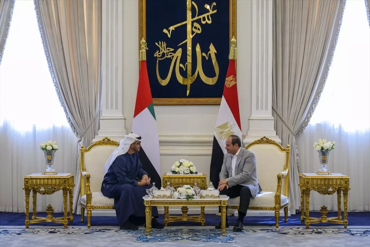 Mısır Cumhurbaşkanı es-Sisi, BAE Devlet Başkanı ile görüştü