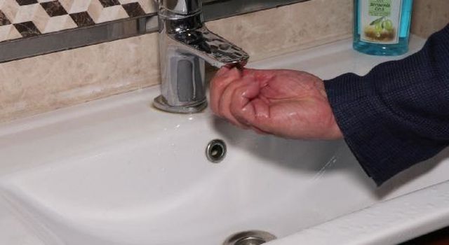 İstanbul'da barajlar alarm veriyor! İSKİ su tasarrufu için vatandaşlara 'perlatör' dağıtacak İstanbul'da barajlar alarm veriyor! İSKİ su tasarrufu için vatandaşlara 'perlatör' dağıtacak