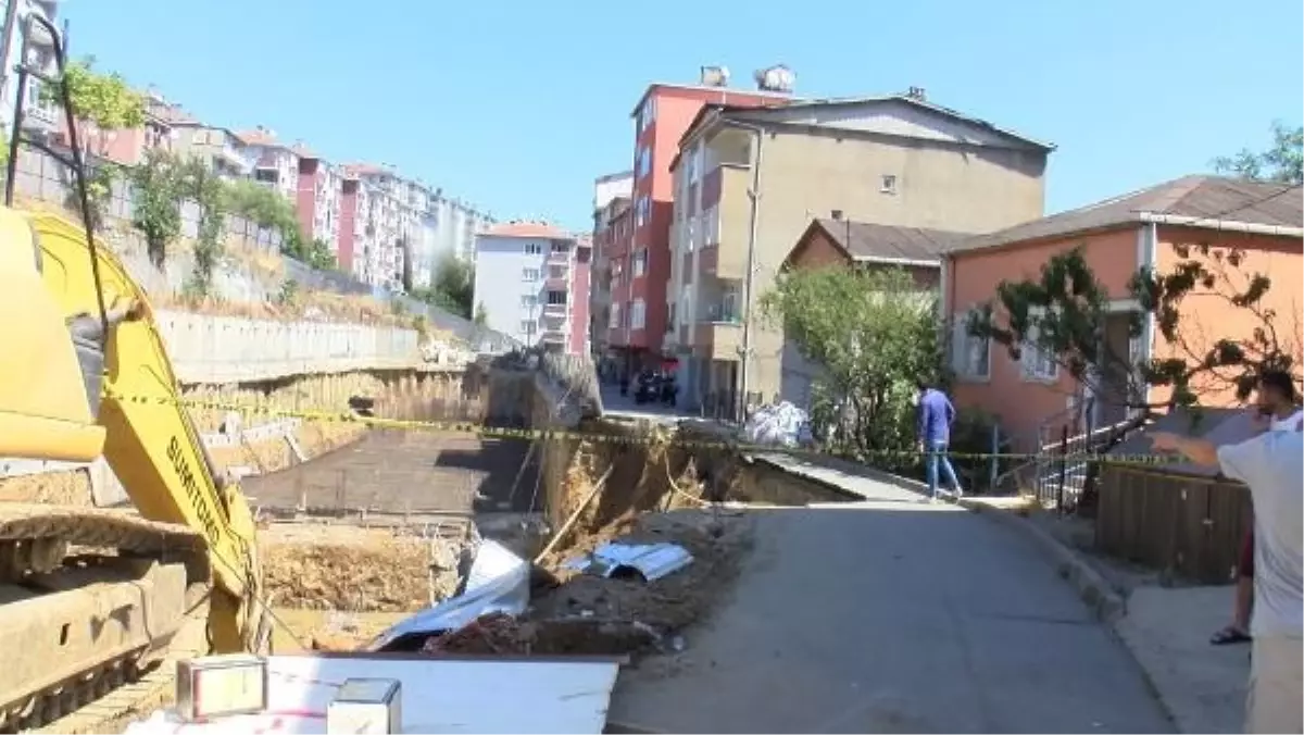 Sarıyer'de İnşaat Alanında Çökme Meydana Geldi
