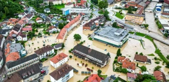 Slovenya'da Fırtına ve Avusturya'da Sel Felaketi: Üç Kişi Hayatını Kaybetti