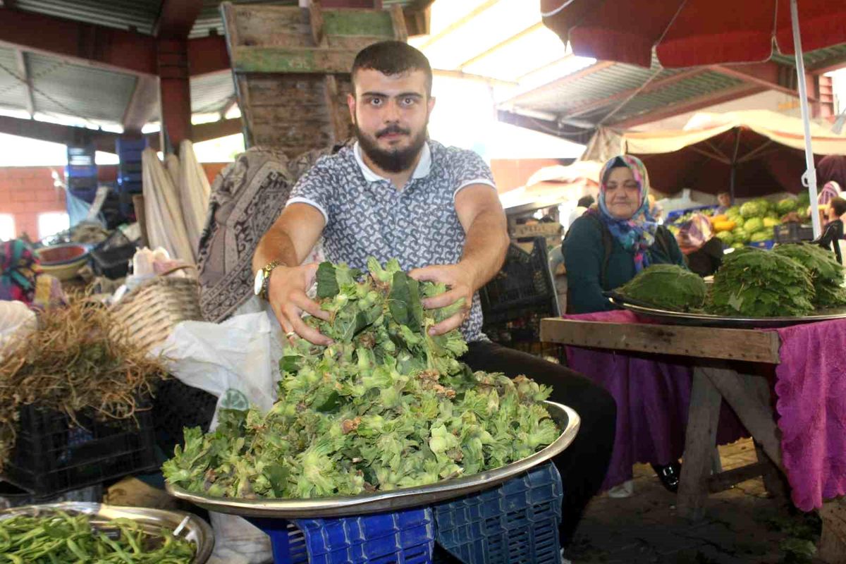 İnebolu'da Toplanan Yaş Fındıklar Semt Pazarlarında Satışa Sunuldu