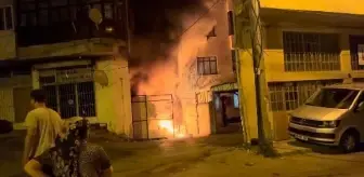 Bursa'da Geri Dönüşüm Malzemelerinin Tutuşmasıyla Çıkan Yangın Oto Tamirhanesine Sıçradı