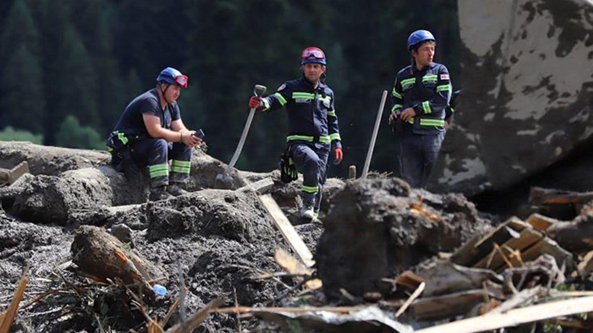 Gürcistan'da heyelan felaketinde ölü sayısı 17'ye yükseldi