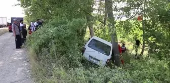 Minibüs şarampole uçtu, sıkışan sürücüyü itfaiye kurtardı